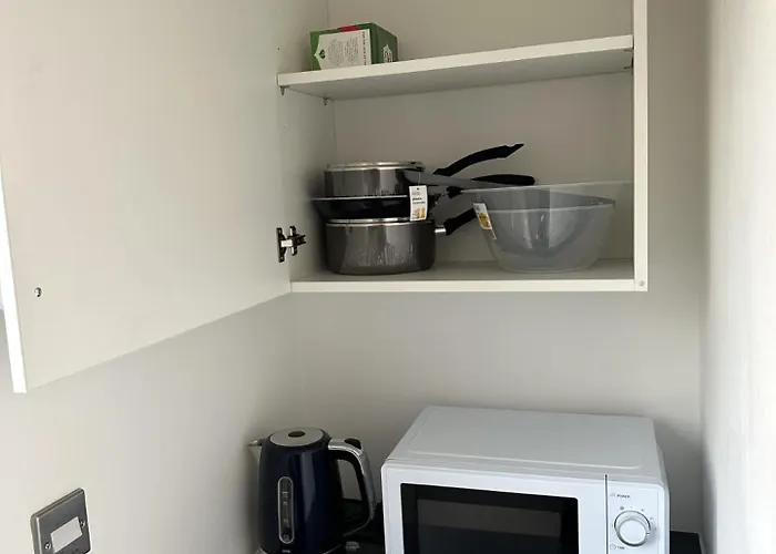 1 Bed Brand New Apartment In Mk