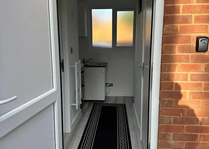 1 Bed Brand New Apartment In Mk